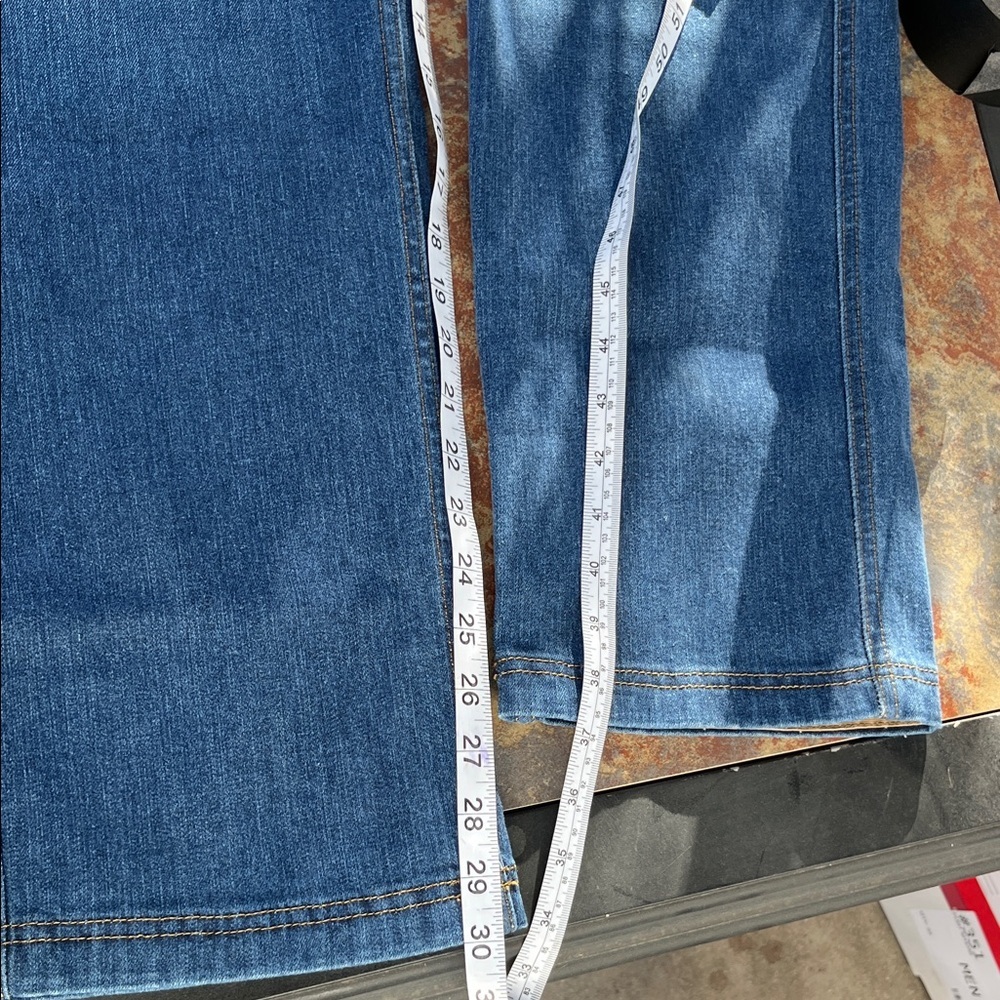 Kirkland Signature Men's Straight Blue Jeans 36x30 new without tags - Picture 7 of 8